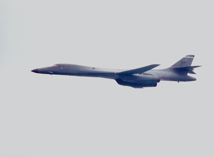 B1 from the side with wings unswept