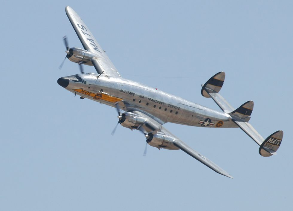 click here to download a wallpaper sized image of this C-121 Constellation