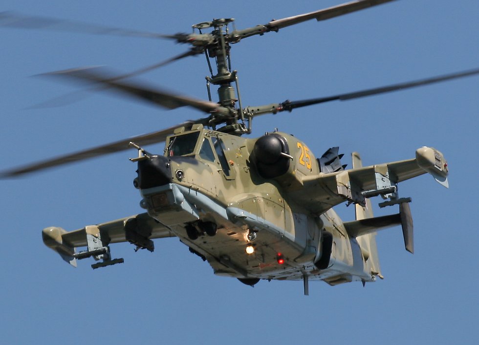 Ka-50 Black Shark  (click here to open a new window with this photo in computer wallpaper format)