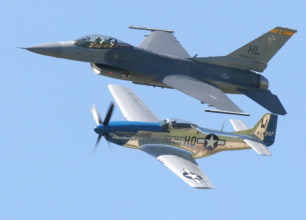 F-16 Fighting Falcon and P-51D Mustang Heritage Flight