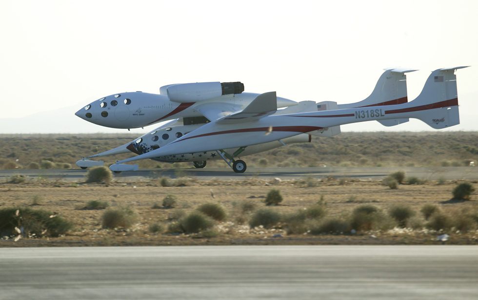 White Knight and StarShipOne taking off