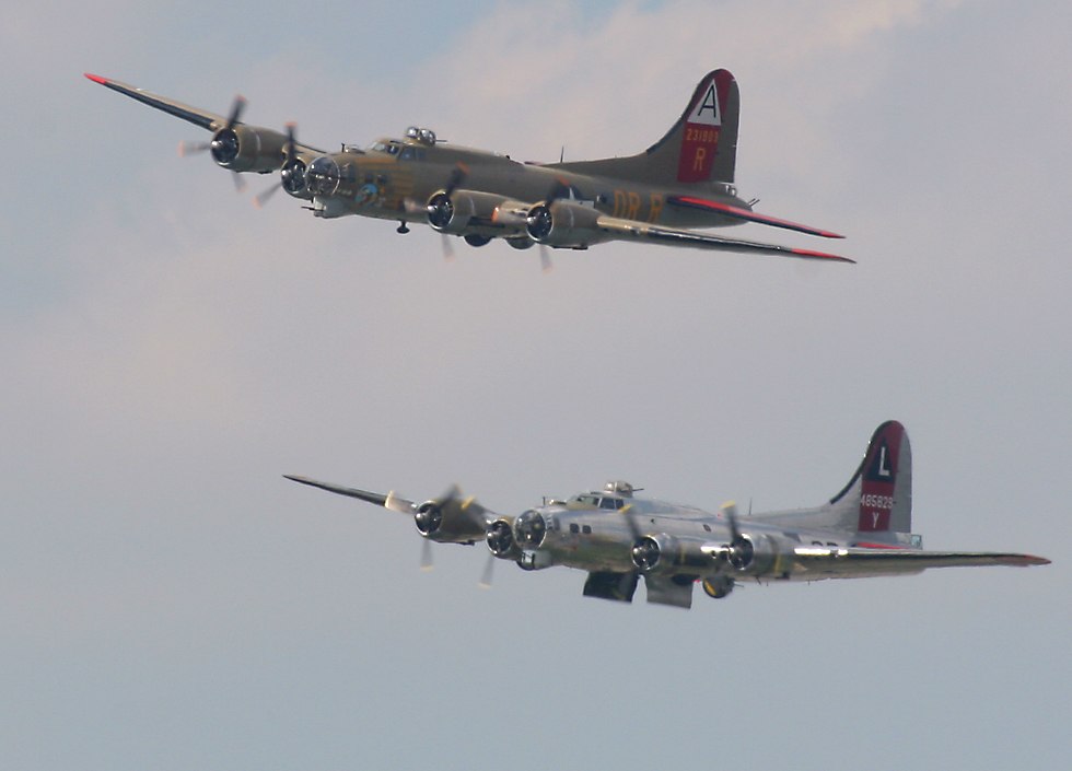 B-17 Flying Fortress 'Yankee Lady' and B-17 Flying Fortress 'Nine O Nine' in formation