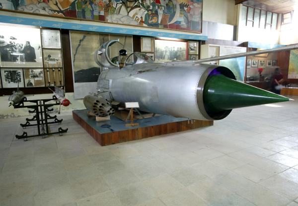 MiG-21 cockpit and armament
