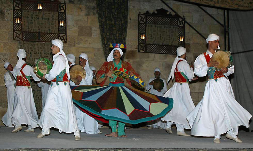 whirling dervishes   (click here to open a new window with this photo in computer wallpaper format)