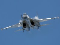 photographed at the 2005 MAKS airshow in Moscow using a Canon 20D camera and Canon 100-400mm image stabilized lens set to 400mm   (1/750th second, f6.7, ISO 200)